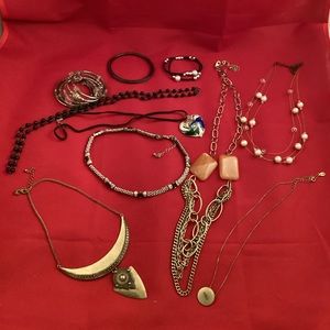 Gold tone silver tone necklaces and bracelets lot